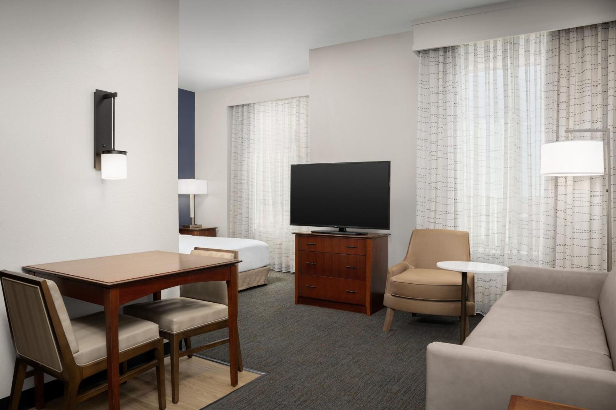 Residence Inn Houston West Energy Corridor Екстериор снимка