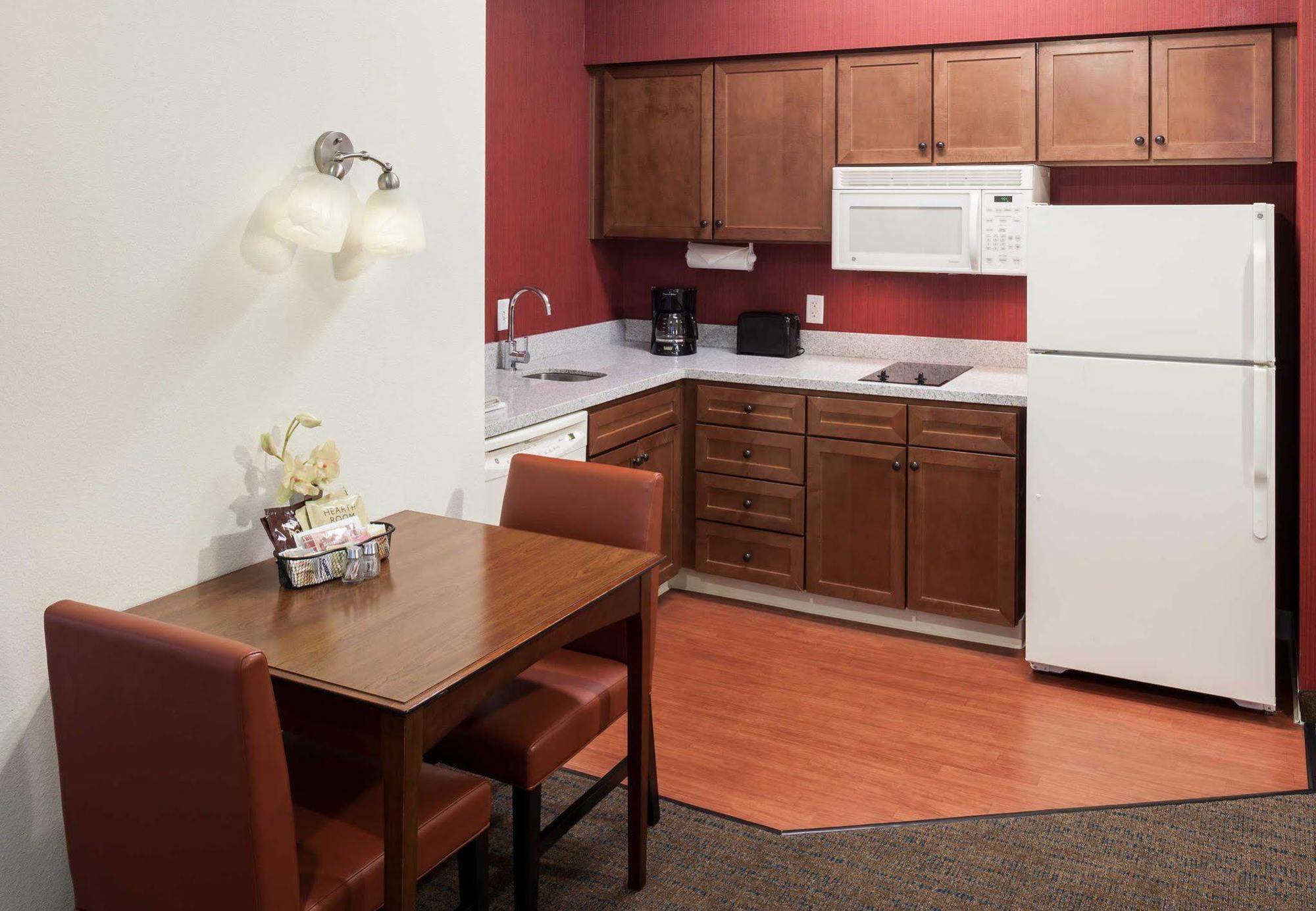 Residence Inn Houston West Energy Corridor Екстериор снимка